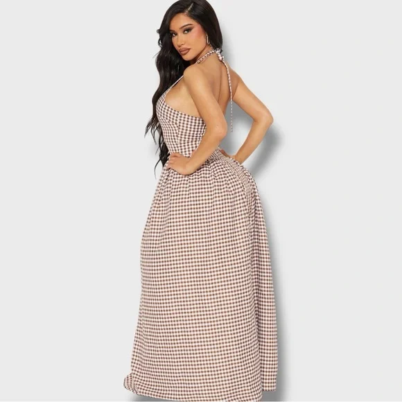 Fashion Nova - Jocelyn Gingham Maxi Dress - Milkmaid Dress - Picture 3 of 3